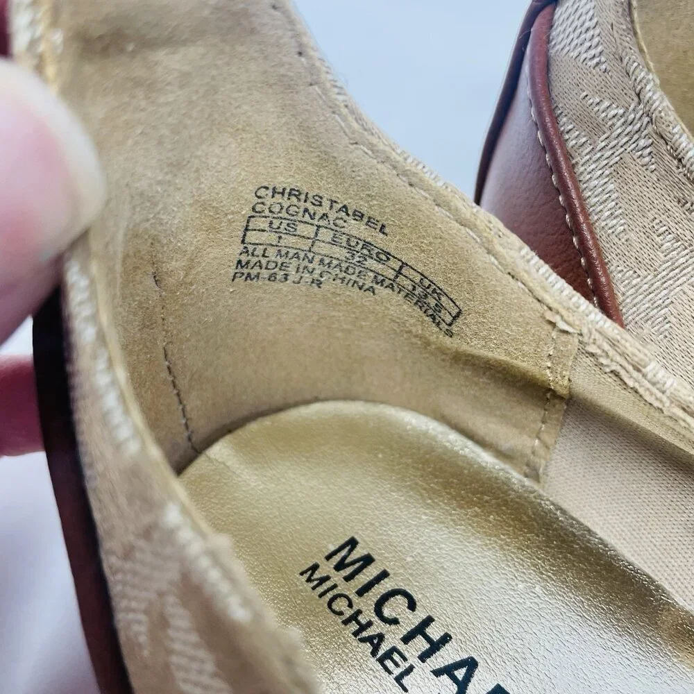 MICHAEL Michael Kors Youth Girls Size 1 Christabel Fabric MK Logo Flat Cognac S5